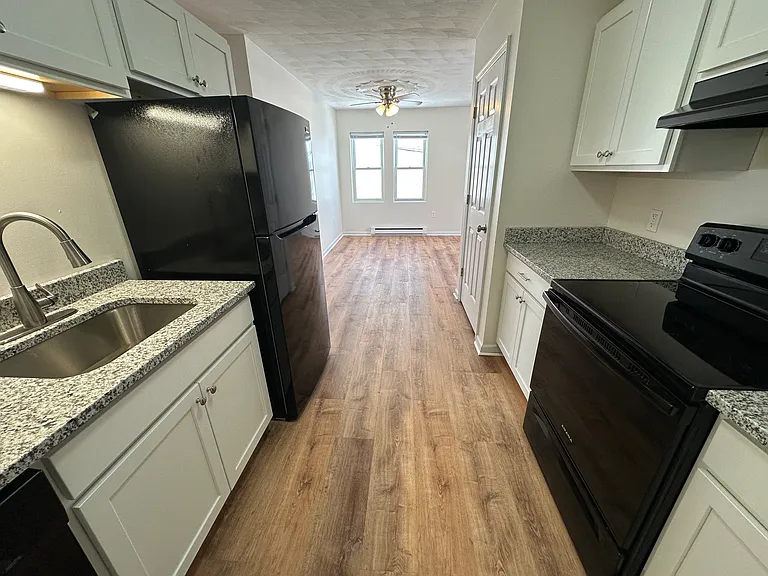 1453 Monroe Ave #1 — Photo 1