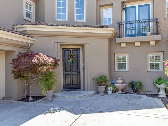 2nd image of 2168 Terrena Valley Dr