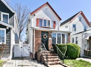 6941 Olcott St, Forest Hills, NY 11375