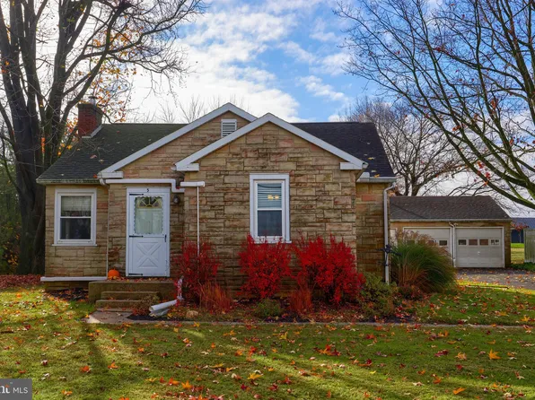 5 W Boehms Rd, Willow Street, PA 17584