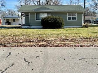 15 Bluff Ct, Fairview Heights, IL 62208