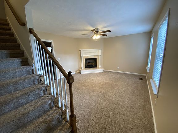 4th image of 900 Turlough Ct