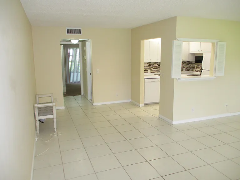506 Mansfield Dr #M — Photo 34