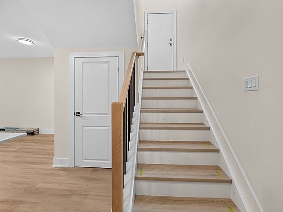 3rd image of 157 Glynn Ave #C