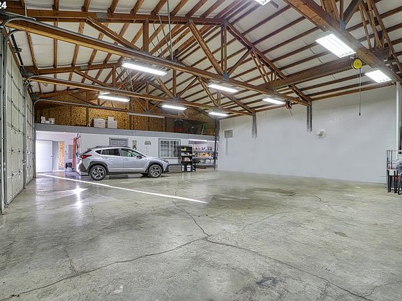 3rd image of 2504 SE 377th Ave
