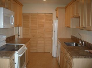 1541 NW 69th Way, Hollywood, FL 33024