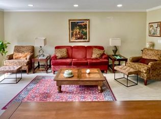 38 Park St APT 10C, Florham Park, NJ 07932