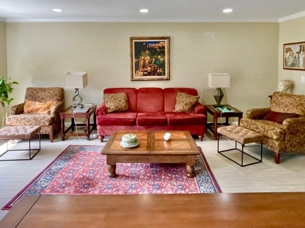 38 Park St APT 10C