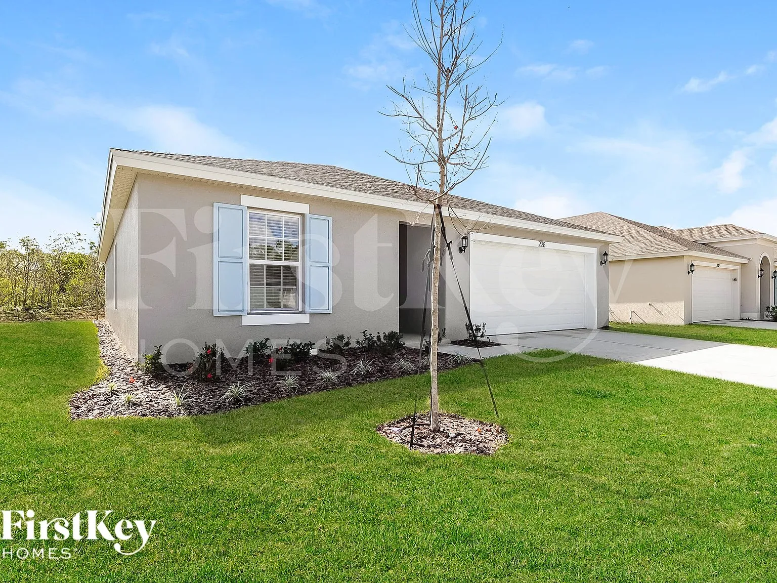 3 bed, 2.0 bath, 1407 sqft, $2,000 — Photo 2