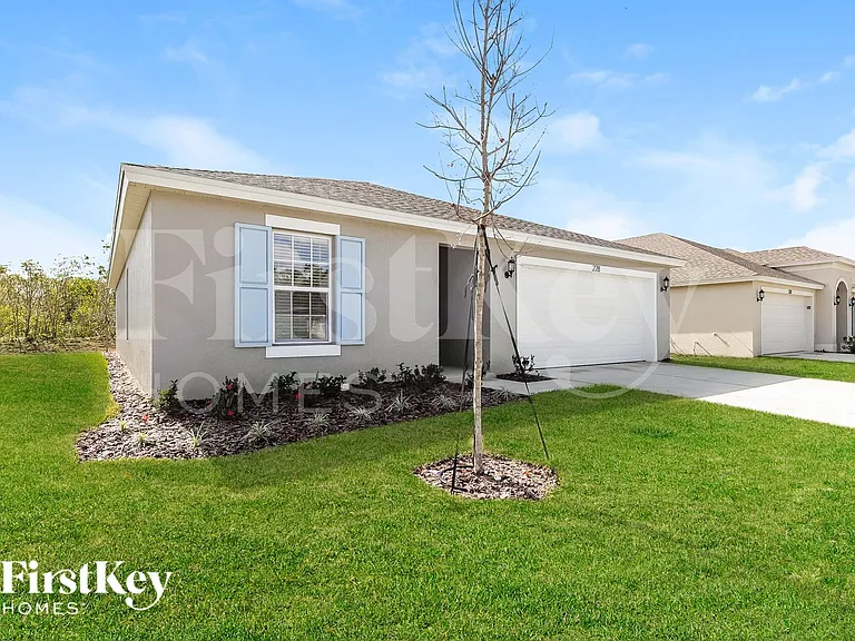 228 Southern Breeze Loop — Photo 2