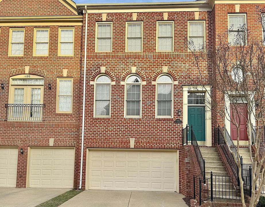 1st image of 1152 Regal Oak Dr