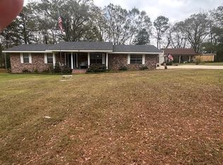 35 Theos Rd, Laurel, MS 39443