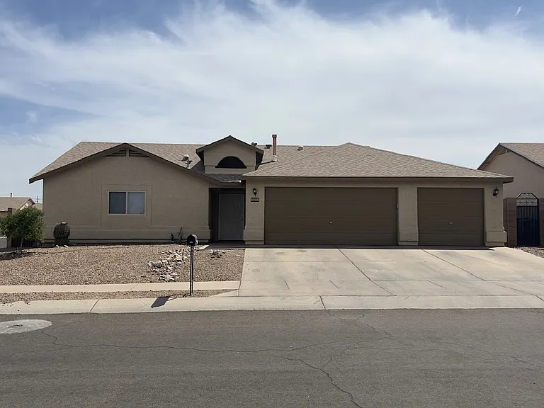 8086 E Ragweed Dr — Photo 1