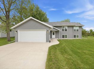 390 Meadow Lane, Columbus, WI 53925