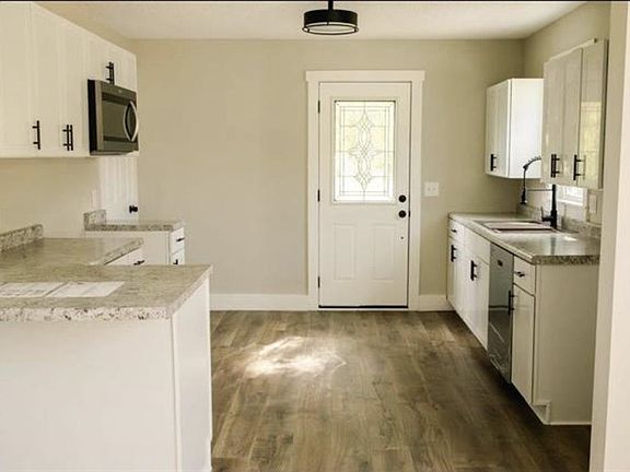3rd image of 3739 State Road 121