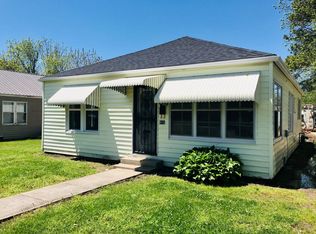 815 N Walnut St, Dexter, MO 63841