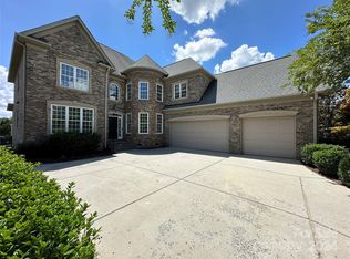 8910 Vickery Ln, Harrisburg, NC 28075