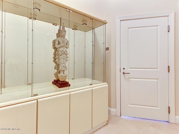 Private Elevator Lobby! Design Away!
