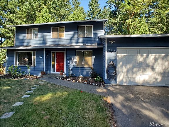 2nd image of 764 Vena Ct NE