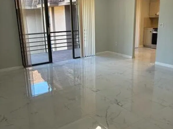 661 NE 195TH Street #314, Miami, FL 33179