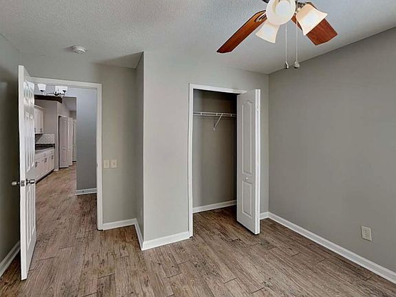 4th image of 10416 Soaring Eagle Dr #1