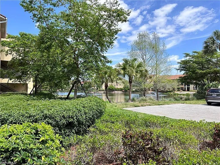7915 Preserve Cir #214 — Photo 32