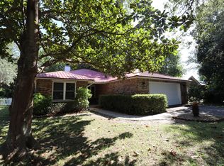 631 Kelly St, Destin, FL 32541