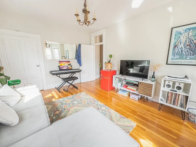 35 Essex St #3 — Photo 3