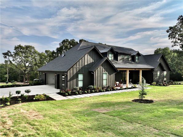 14947 Dutchmans Dr, Rogers, AR 72756