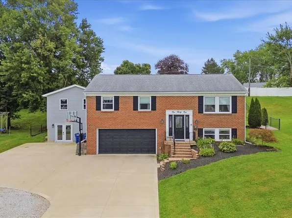 131 Essex Cir, Lexington, OH 44904