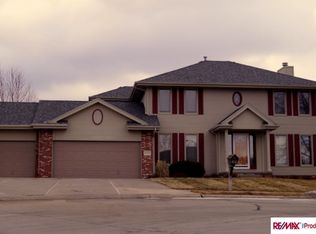 15221 Corby St, Omaha, NE 68116