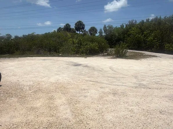 1 Blue Water Dr, Saddlebunch Key, FL 33040