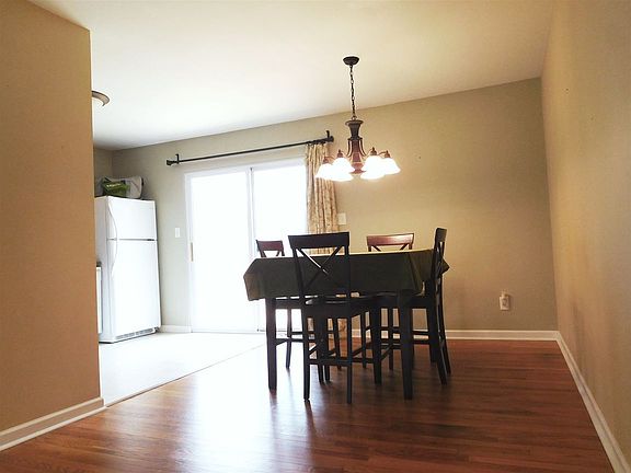 5th image of 1604 E Woodland Dr