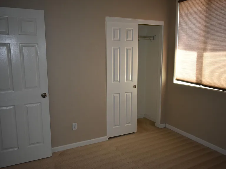 484 Beckman Way — Photo 12
