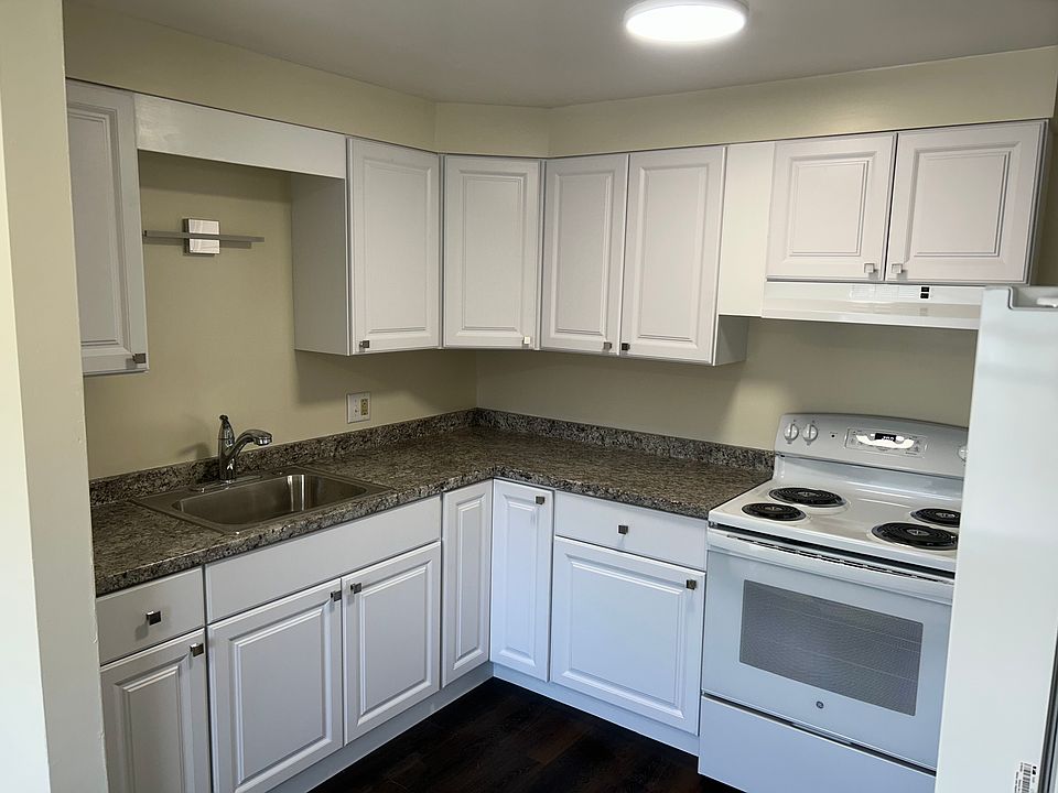 1st image of 1964 Hertel Ave APT 2