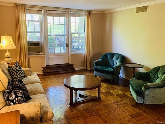 5th image of 1328 Midland Ave APT 1C