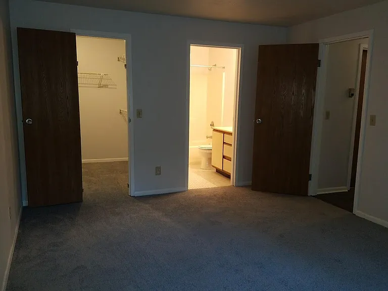 521 Martin Luther King Dr W #C40 — Photo 14
