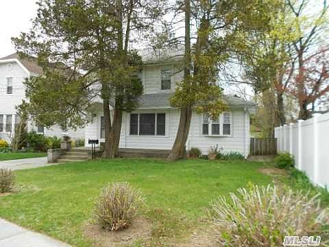 1st image of 320 Barr Ave