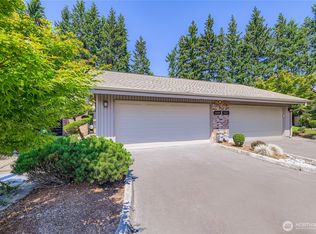 14208 NE 2nd Place, Bellevue, WA
