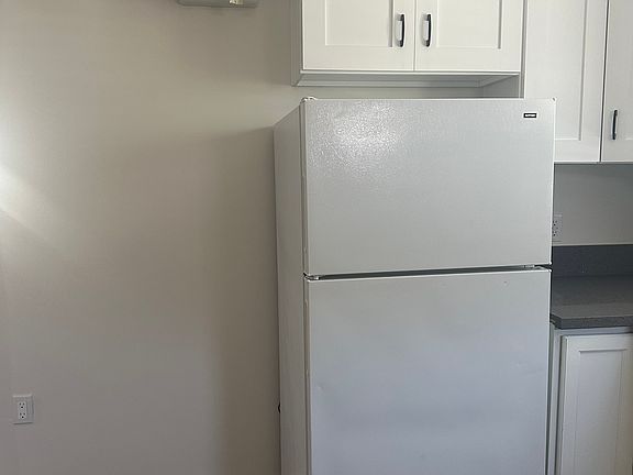 4th image of 7333 Kraft Ave #1/2
