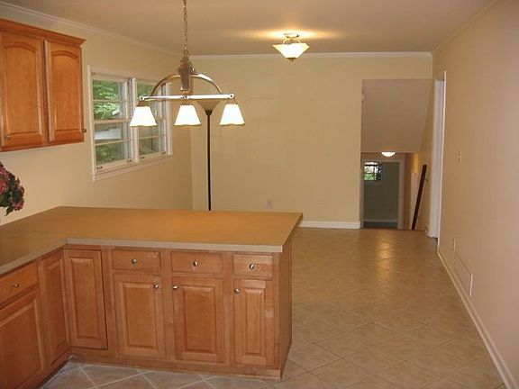 LARGE Breakfast area