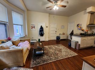 4222 Spruce St #2R, Philadelphia, PA 19104