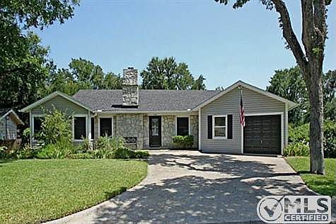 1st image of 1300 Smilax Ave