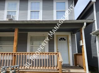 1877 Bruck St, Columbus, OH 43207