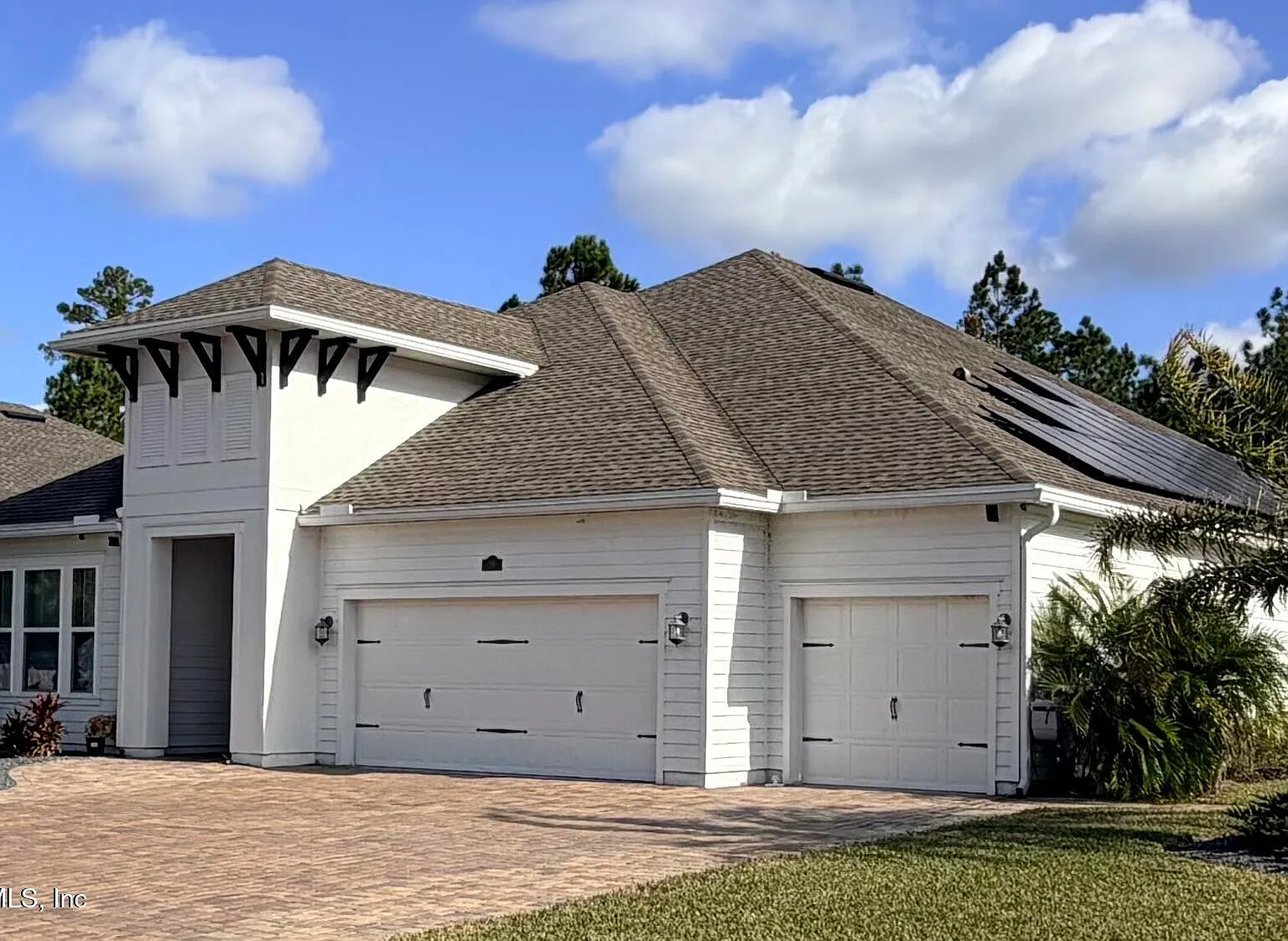 4 bed, 3.0 bath, 4007 sqft, $4,800 — Photo 4