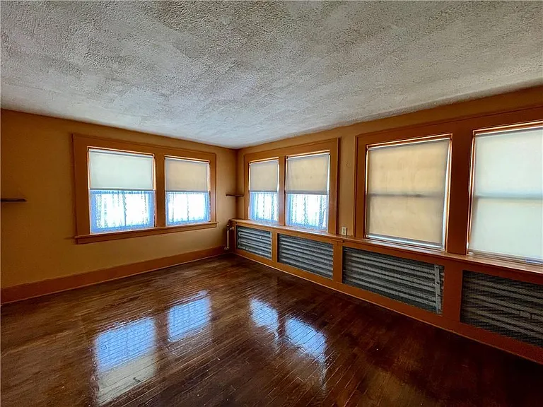2701 German St — Photo 10