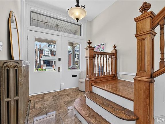4th image of 4564 Gibson Ave