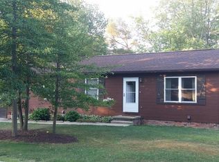 909 Dora Ln, Aurora, OH 44202