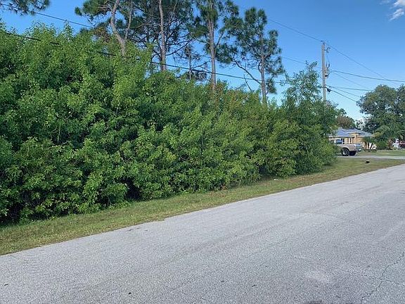 5th image of 5973 NW Baynard Dr