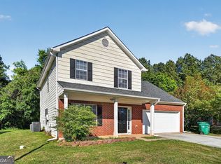2404 Raven Cir, Lithonia, GA 30058